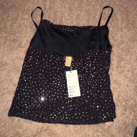 H&M GOLD & BLACK TOP - Picture 2 of 3